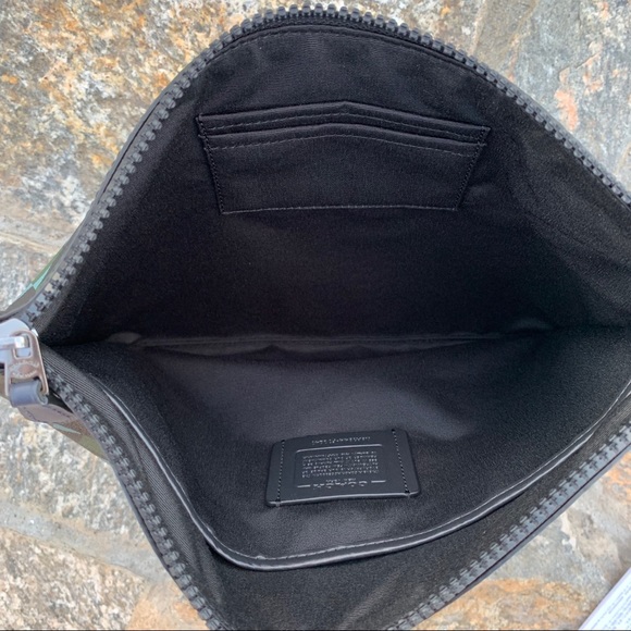 Coach Large Pouch / Clutch w/ cube print - Picture 5 of 8
